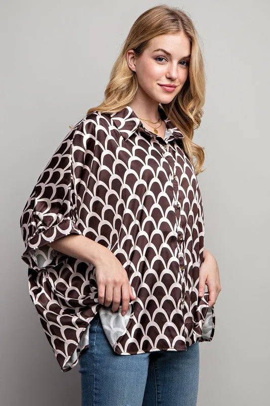 Hot Girl Geo Scallop Satin Button Down Short Sleeve Blouse