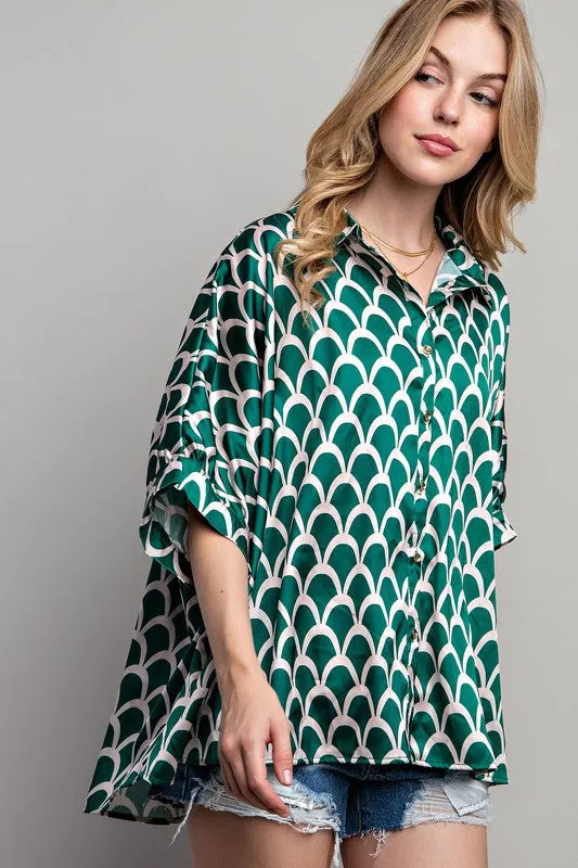 Hot Girl Geo Scallop Satin Button Down Short Sleeve Blouse